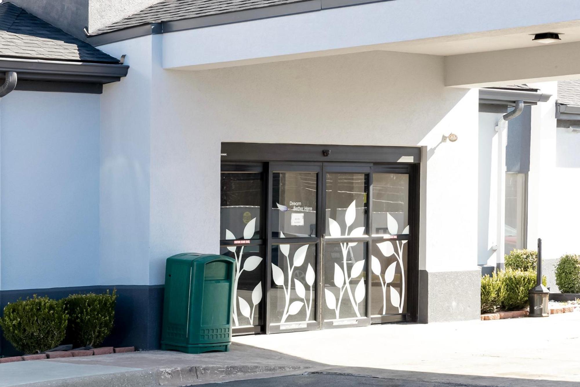 Wingate By Wyndham Owensboro Hotel Exterior photo